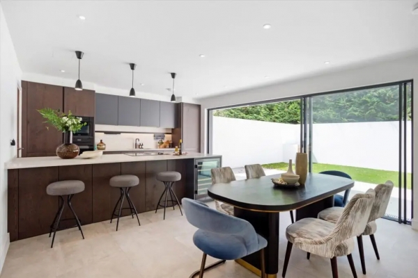 luxury kitchen and bathroom gallery | watermark image 8
