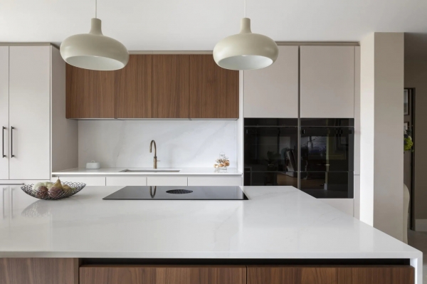 contemporary kitchen specialists in the home counties image 17