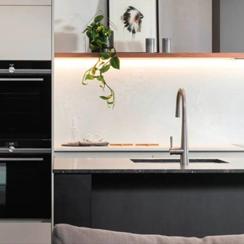Elegance In Action: Introducing The Oversized Upstand